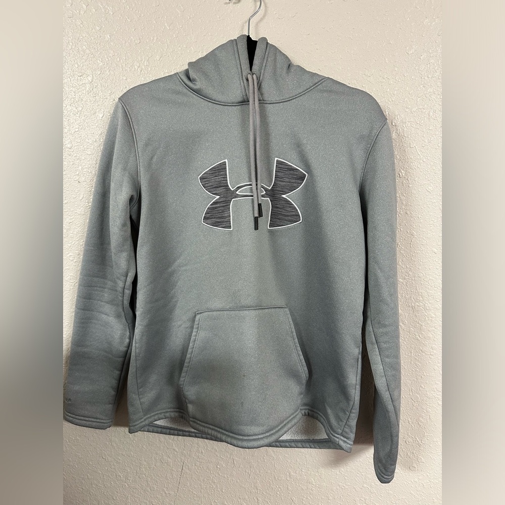 Under Armour hoodie size small women’s